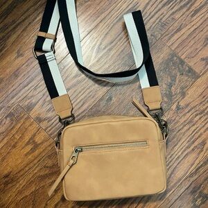 Universal Thread Camera Crossbody Bag with Strap